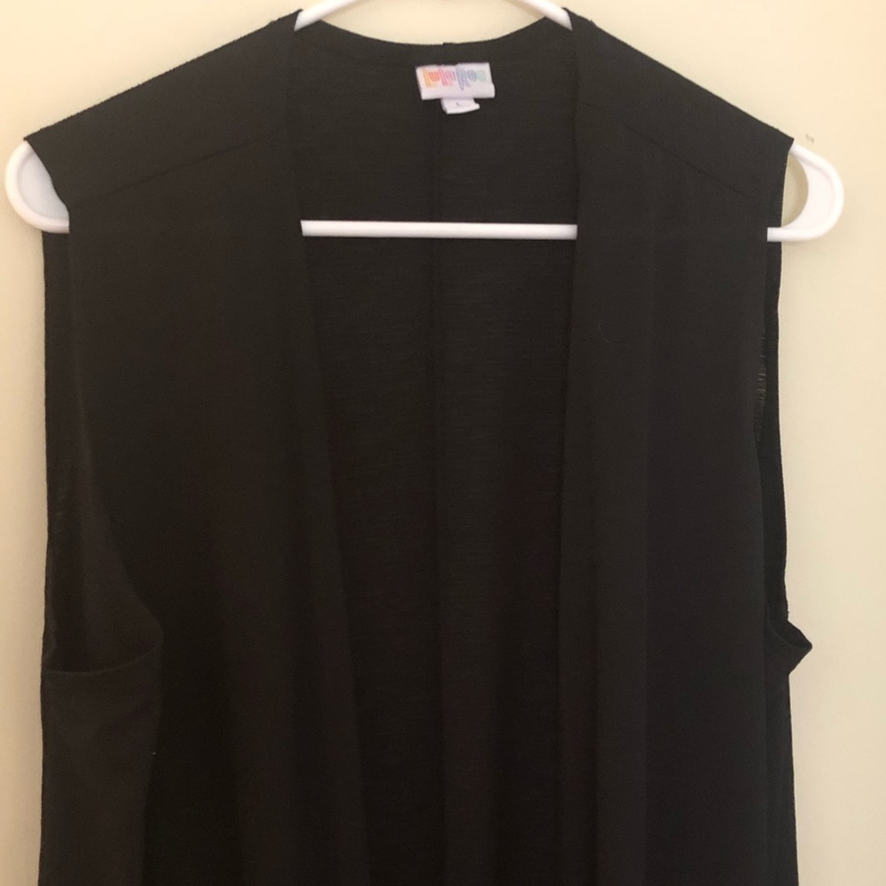 Long tank vest to wear over shirts dresses ect